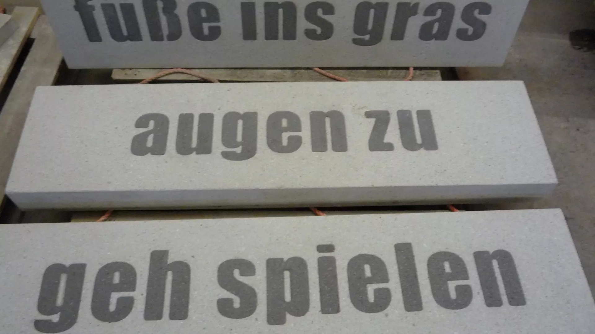 Intarsien ausgefüllt